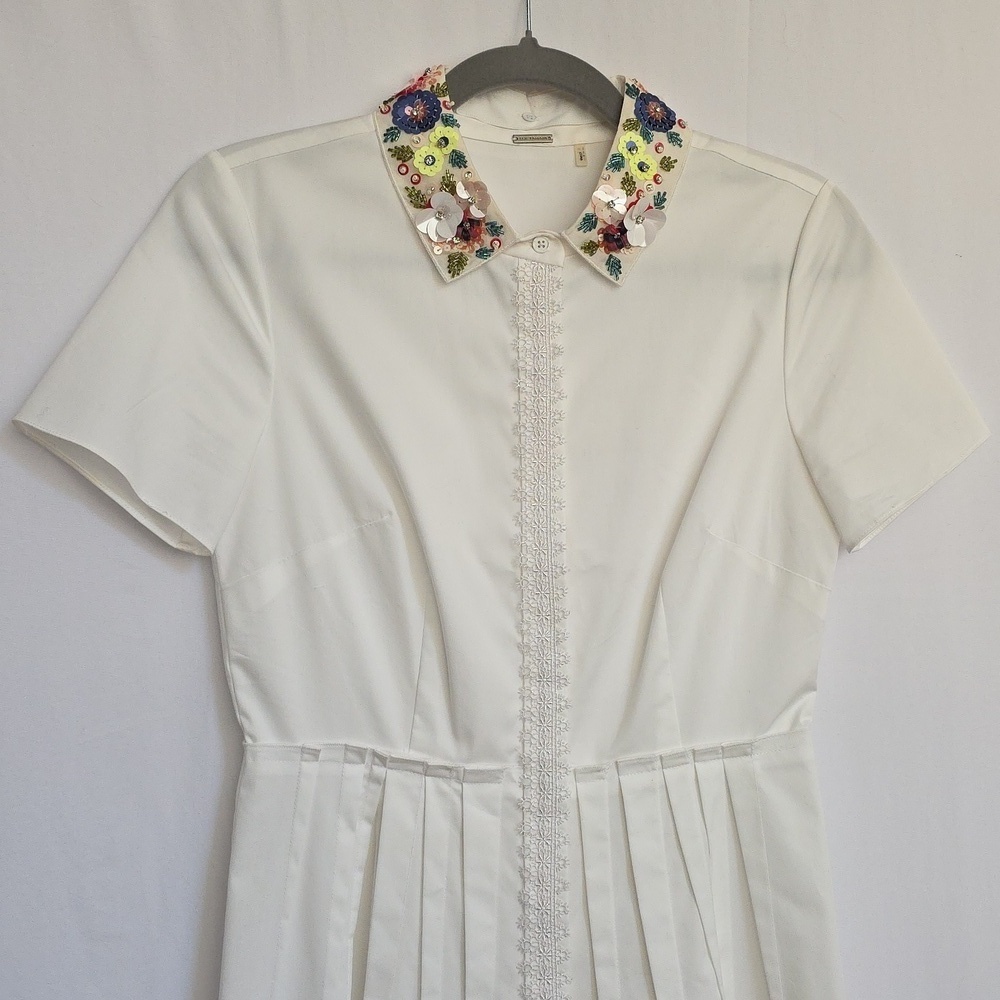 Elie Tahari White Dress w/Lace, Sequins, Rhinestones & Bead Accents. Size 2 - Picture 2 of 13